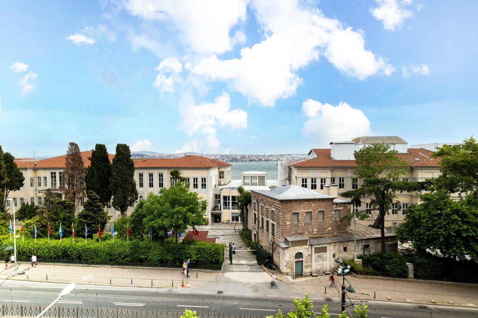 The Maestro Hotel Istanbul Exterior photo